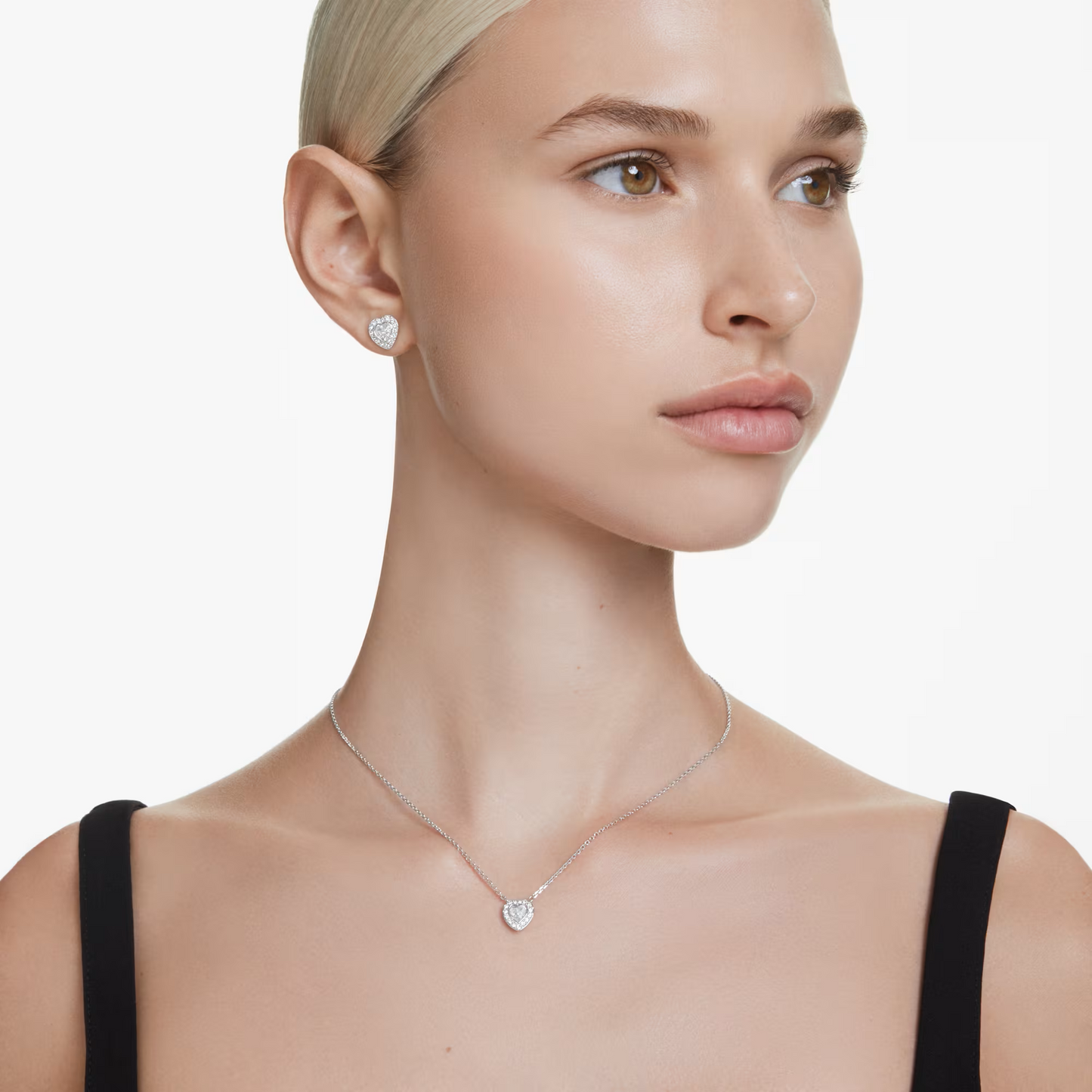 Ariana Grande pendant